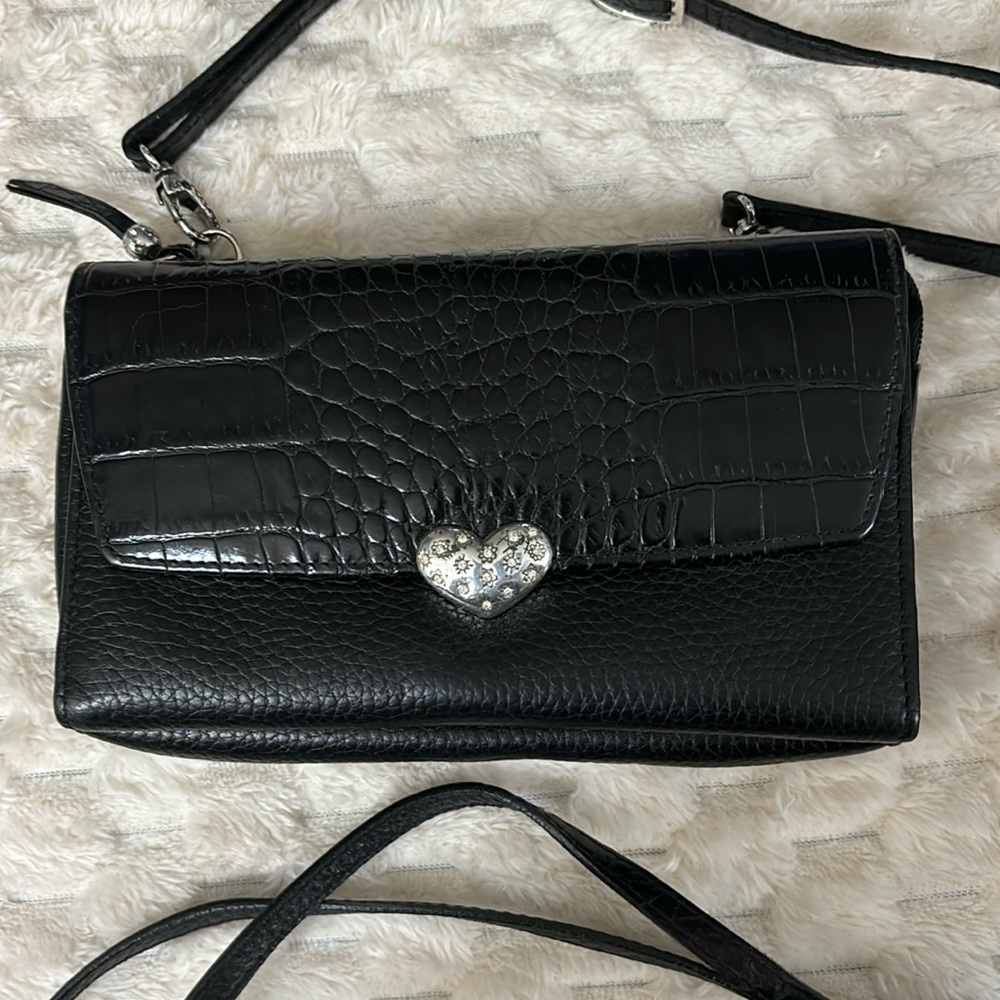 Vintage Brighton leather wallet purse with lots of pockets and card holders.